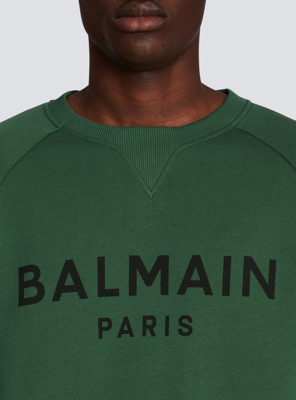 Men's Balmain Eco-designed Cotton With Paris Metallic Logo Print Sweatshirts Green | USA URqHwMpz