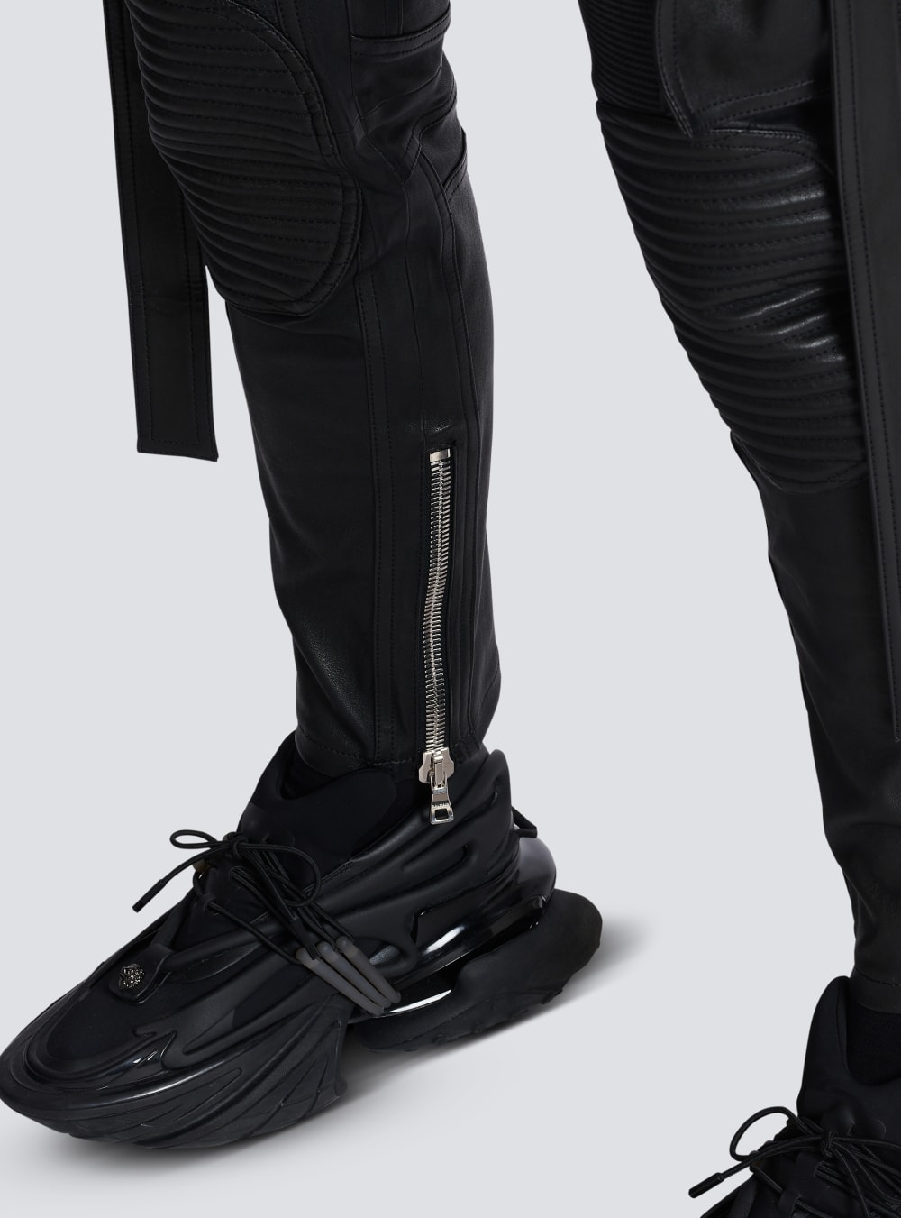 Men's Balmain Leather With Strap Trousers Black | USA Pu9mjoWc