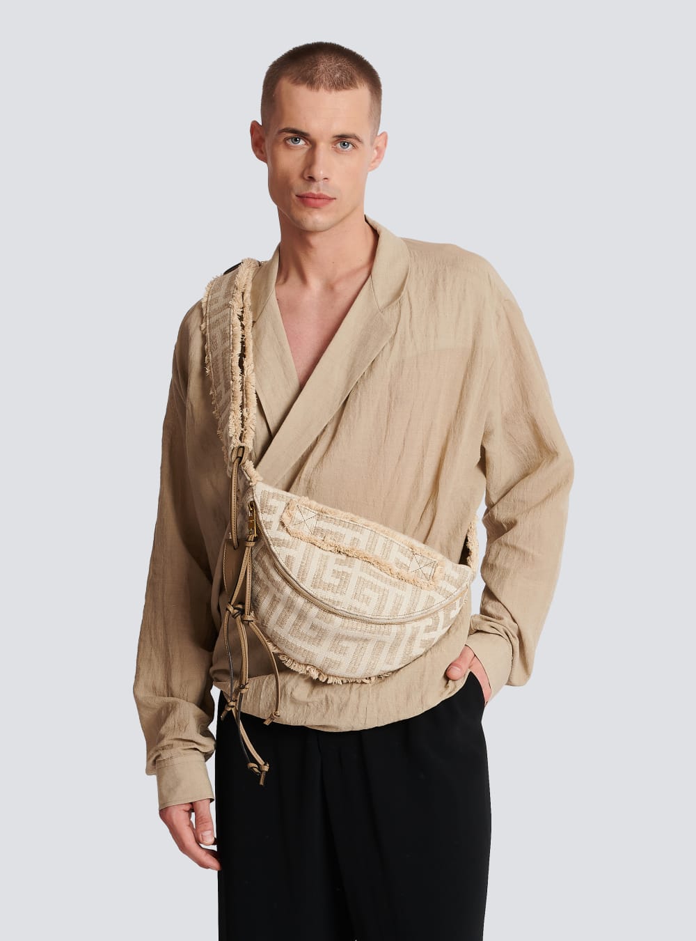 Men's Balmain Monogrammed Cotton Raffia Belt Shoulder Bags Beige | USA b3xhG3LY