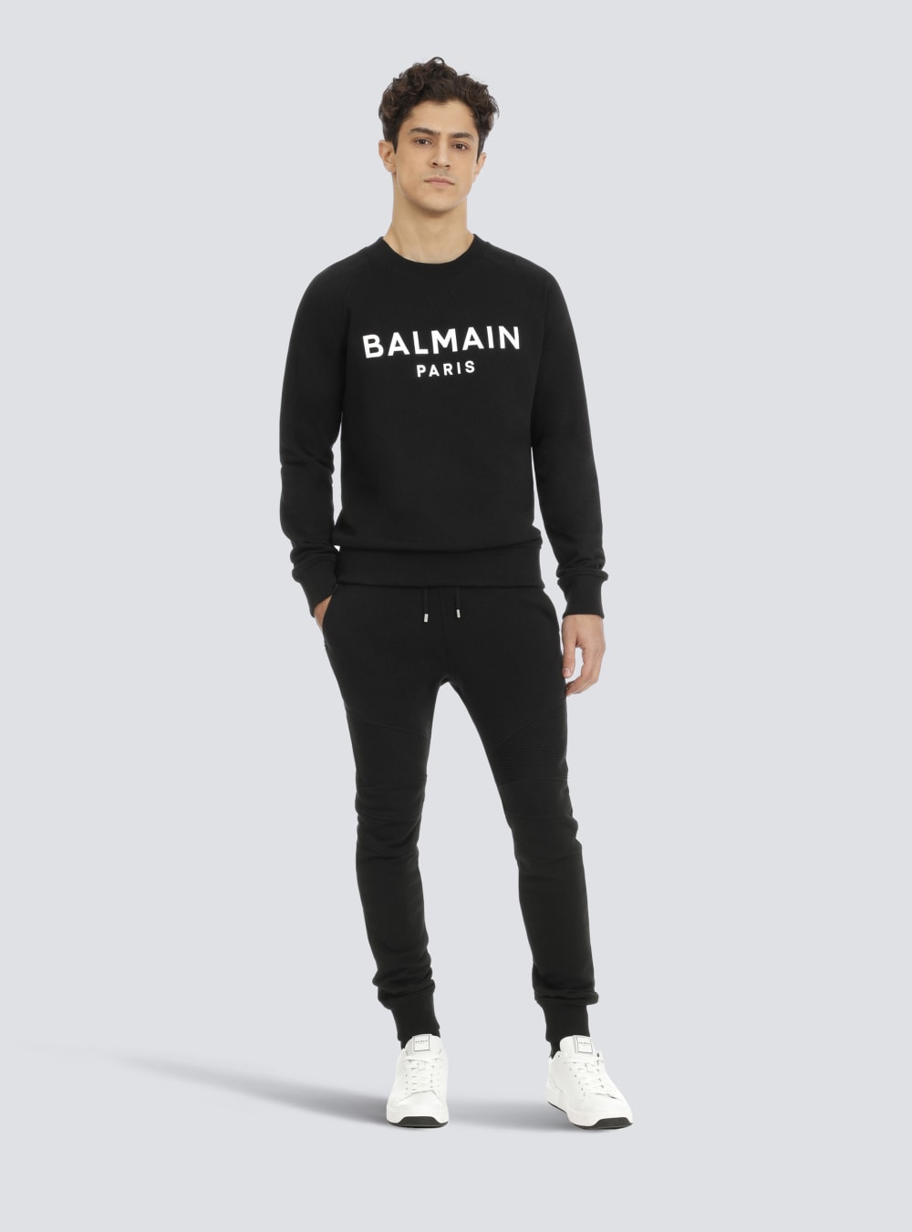 Men's Balmain Sweatshirt In Eco-responsible Cotton With Metallic Logo Print Sweatshirts Black | USA Q8EqcXFY