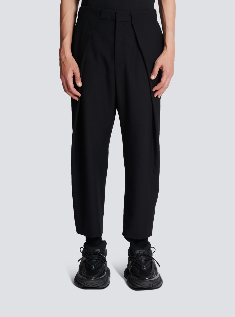 Men's Balmain Wool With Pleated Hem Trousers Black | USA G4qnyFzi