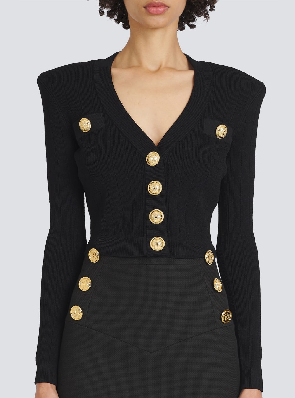 Women's Balmain Cropped Eco-designed Knit With Gold-tone Buttons Cardigan Black | USA GmnmdzOg