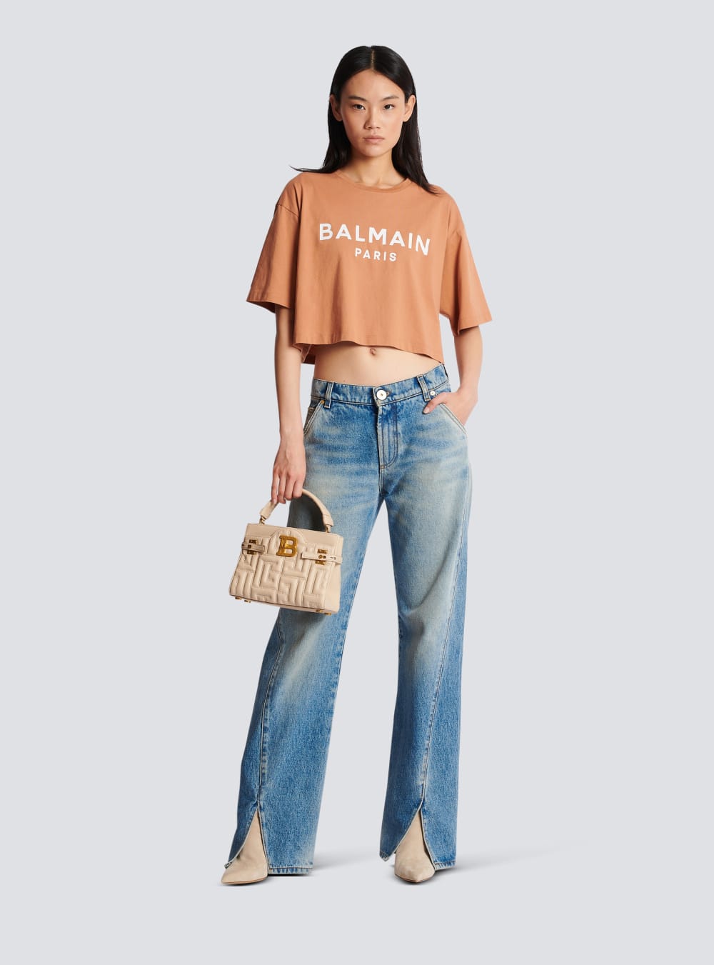 Women's Balmain Cropped Printed Logo T Shirts Brown | USA FgqsVZqc