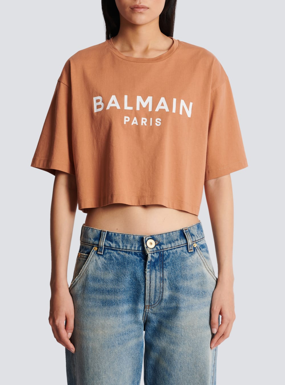 Women's Balmain Cropped Printed Logo T Shirts Brown | USA FgqsVZqc