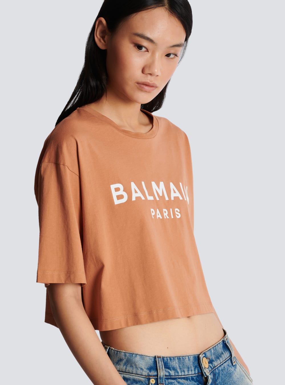 Women's Balmain Cropped Printed Logo T Shirts Brown | USA FgqsVZqc