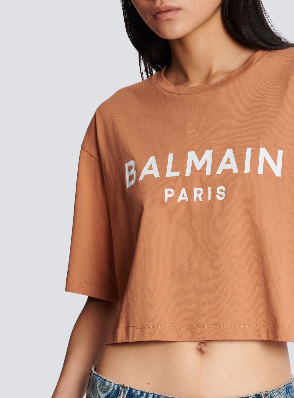 Women's Balmain Cropped Printed Logo T Shirts Brown | USA FgqsVZqc