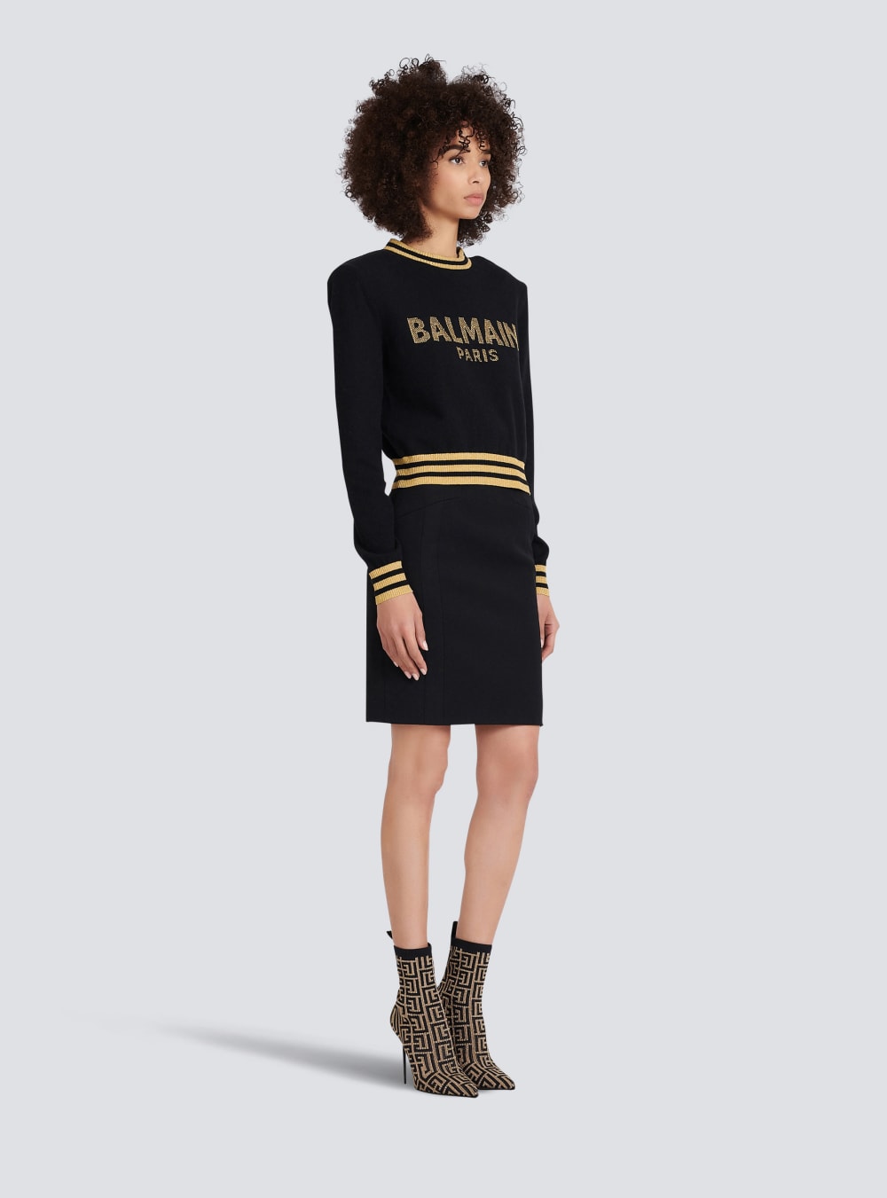 Women's Balmain Cropped Wool With Gold Logo Sweatshirts Black | USA YYY068UQ